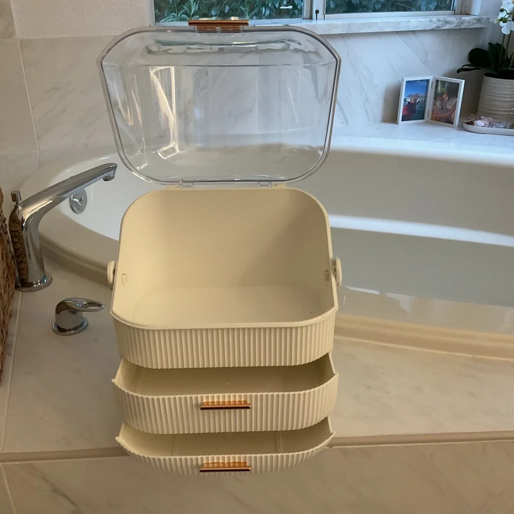 Sephora: Cream & Rose Gold Beauty Organizer - Picture 3 of 5